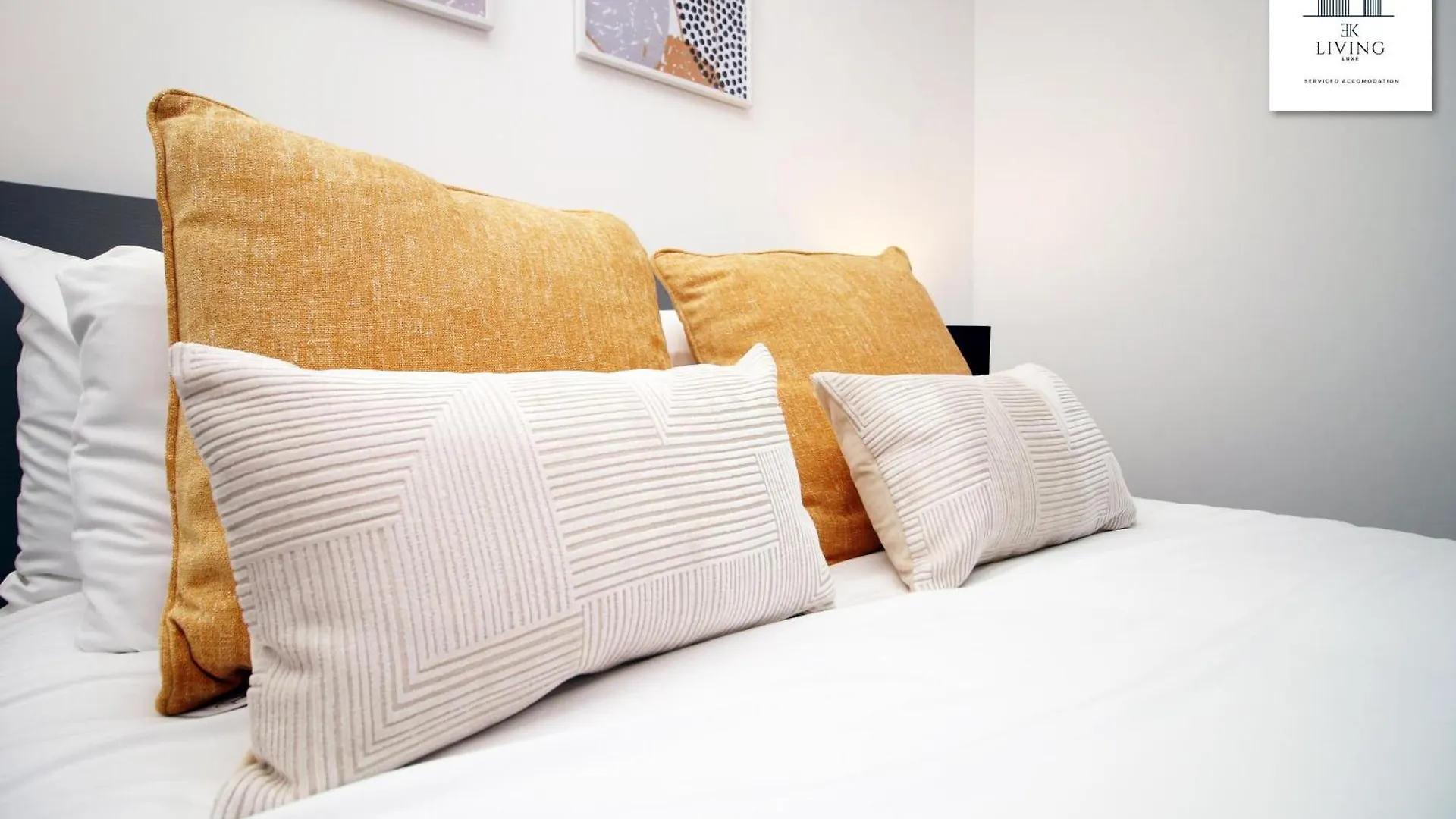 New Modern Cardiff Apartments by Ekliving Luxe 0*,  United Kingdom