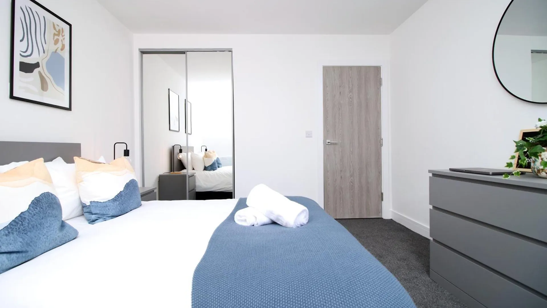 New Modern Cardiff Apartments by Ekliving Luxe